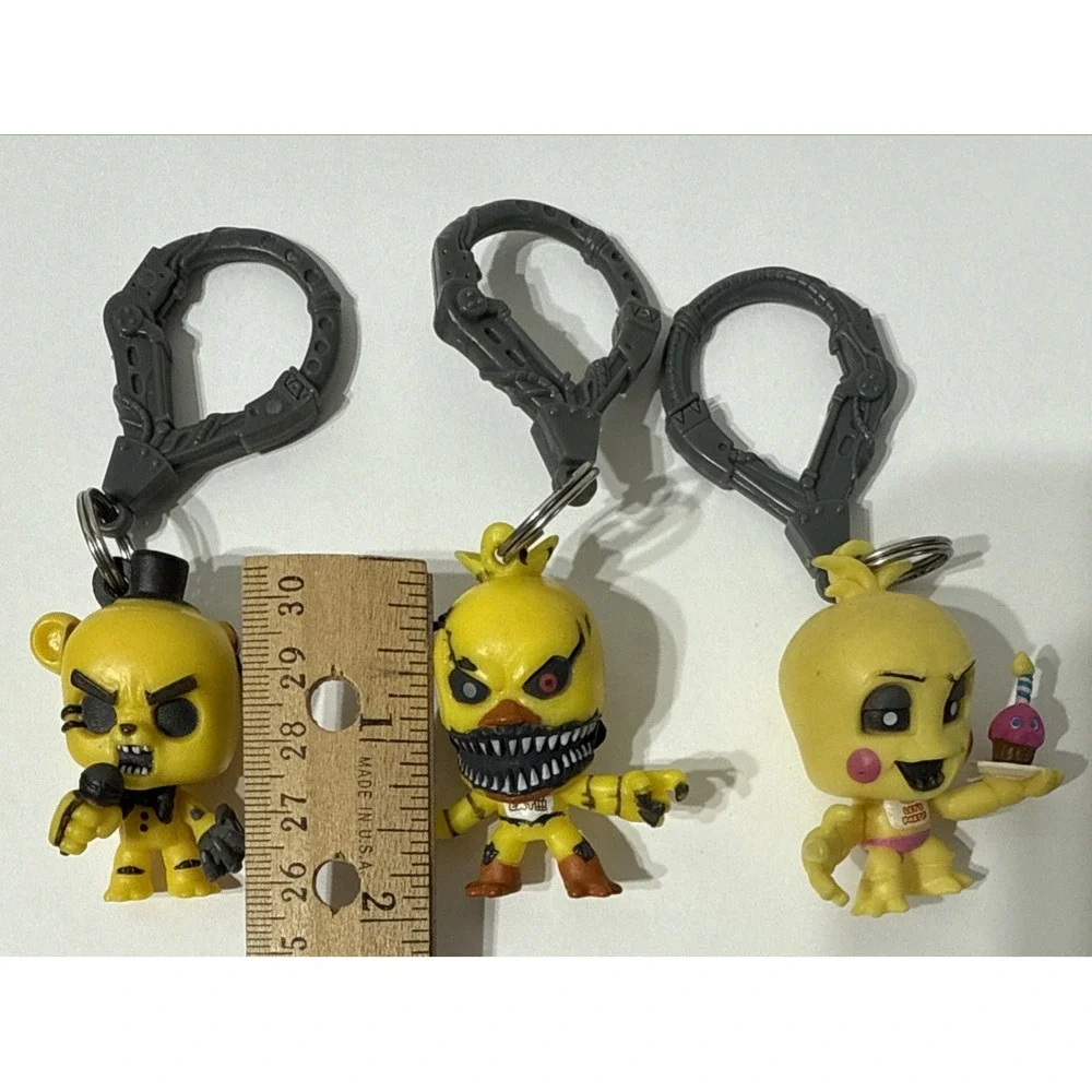 Five Nights At Freddy's Character Backpack Clips Keychain Golden Cupcake Nightma